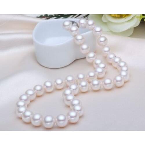 Classic 9-10mm round south sea white pearl necklace 18"