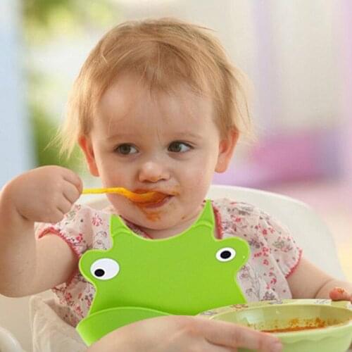 Summer Baby waterproof bibs silicone feeding baby saliva towel Cute newborn cartoon adjustable aprons Baby Bibs