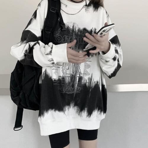 American fried street print top womens mid-length 2021 spring and autumn new round neck loose and thin tie-dye bf top