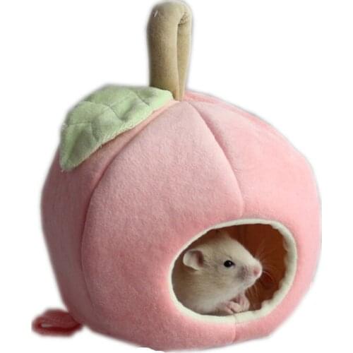 New Design Warm Apple Shape Diamond Cashmere Small Animal Rabbit Hanging Cage Hamster Cage Bed Squirrel House Hedgehog Nest Toy
