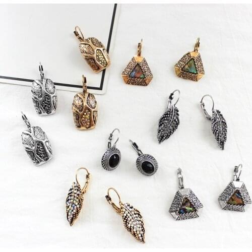 Irregular geometric mosaic beautiful pattern dream triangle leaf eyes earrings female charm to send friends gift accessories
