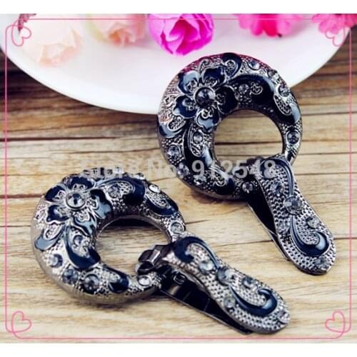 141123181,coat buttons. rhinestone buttons. platypus glass with a diamond buckle. clothes decorative buckle