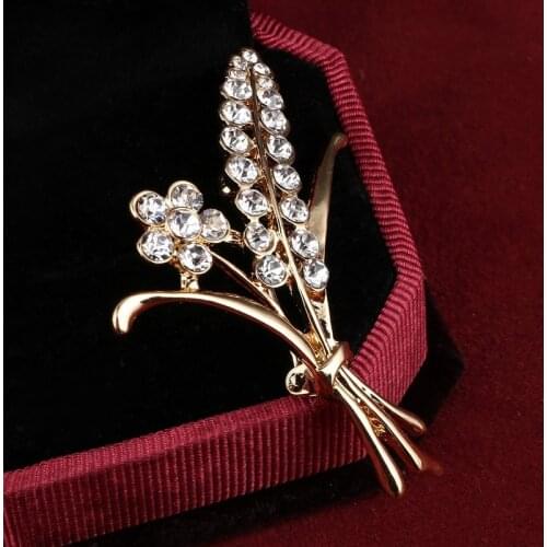 Fashionable Crystal Stone Leaf Flower Brooch Pin Garment Accessories Birthday Gift brooches for women rhinestone brooch Pin