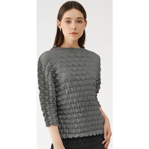 Issey Miyake pleated ladies jacket 2022 autumn shell jacket female design sense solid color three-quarter sleeve outer wear