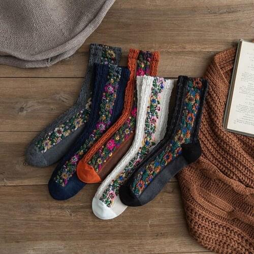 Womens Stockings Medium Tube Spring And Summer Vintage Womens Socks National Style Elegant Flower Womens Socks NEW Floral Soc