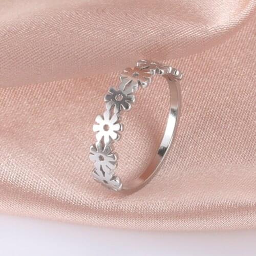 COOLTIME New Korean Style Flower Rings for Women Punk Trendy Vintage Plum Blossom Ring Small Daisy Cute Ring Wedding Couple Ring