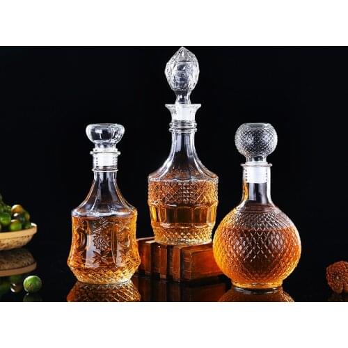 Classic Glass Rum Bottle Household European Style Sealed Whisky Flask Light Luxury Jar Flasque Alcool Table Supplies EJ50HF
