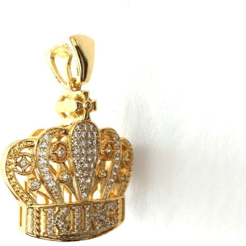 New design gold plating iced out crown pendant