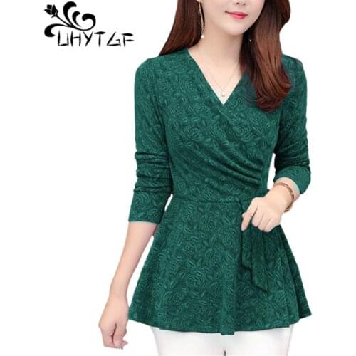 UHYTGF 5XL Oversized T-Shirt Womens Fashion Lace V-Neck Casual Spring Top Female Long Sleeve Pullover Slim Bottoming Shirt 1600