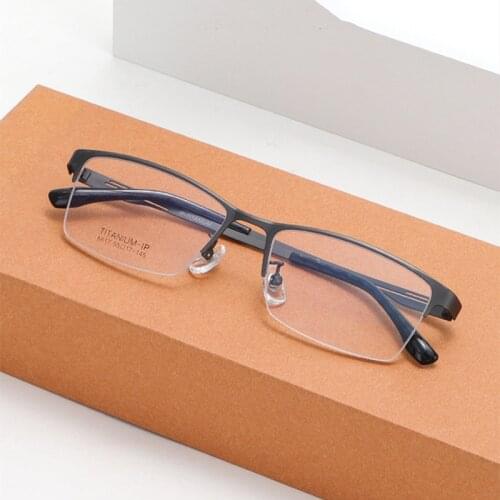 New Pure Titanium Fashion Business Half Rim Eyeglasses Mens Exquisite And Lightweight Myopia Eyewear Comfortable Plate Temple
