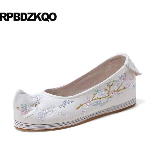 Blue Embroidered Flower Embroidery Retro Traditional Chinese Shoes Flats Handmade Ethnic Old Peking Cloth Women Elevator White