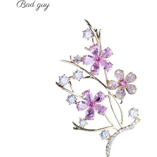 Pink Plum Flower Zircon Brooch Pin for Womens Vitage Brooch Jewelry Clothes Scarf Buckle Garment Accessories Fine Jewelry Gifts