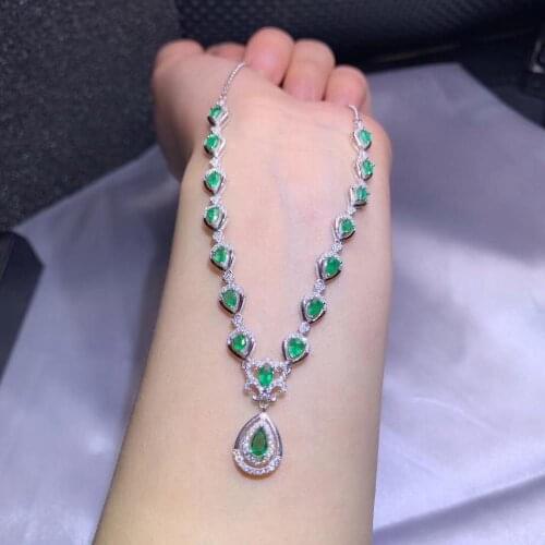 Luxury elegant green emerald gemstone necklace beauty silver fine jewelry certified natural gem anniversary birthday party gift