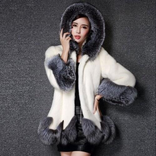 Fashion Winter New Faux Fur Coat Women Warm Parka Hooded Fox Fur Jacket 2018 New Casual Faux Fur Coat Female Manteau Femme Ls226