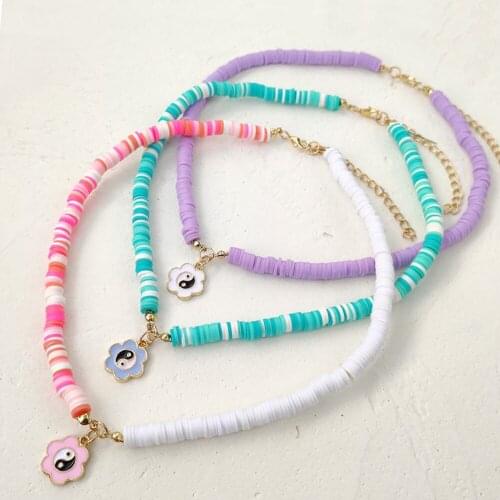 Colorful Polymer Clay Beaded Necklace Women Metal Tai Chi Flower Pendant Choker Acrylic Flat Round Bead Strand Bohemian Jewelry