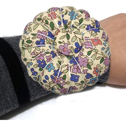 Wrist Pin Cushion Magnetic Crafting Organizer Pincushion Needlework Pillow