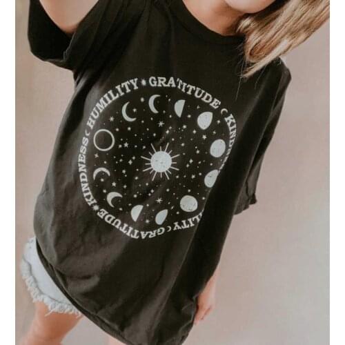 Vintage Fashion T-shirts Moon Stars Printed Tees Streetwear Short Sleeve T-shirt Streetwear Loose Cotton 2021 New Woman Tshirts