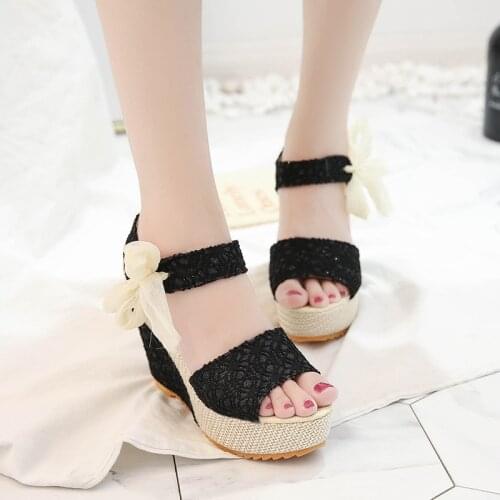 YI LIU JIU BA Pumps