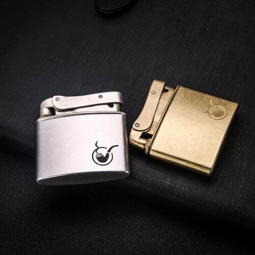 Nostalgic Retro Vintage Pure Copper Button Type Grinding Wheel Windproof Kerosene High-end Vintage Lighter Gadgets for Men
