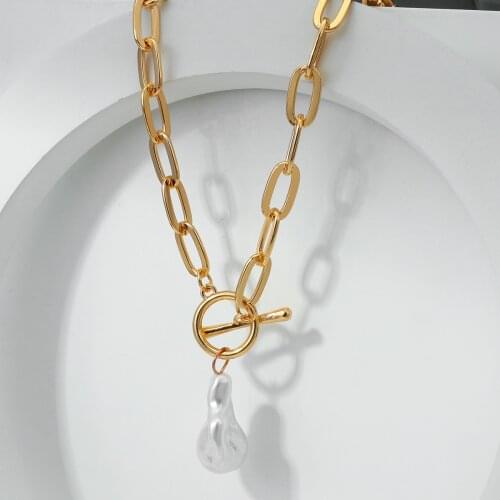 Fashion Irregular Big Pearl Pendant Necklaces for Women Chunky Chain Baroque Pearl Metal Necklaces 2021 Teen Jewelry Gift