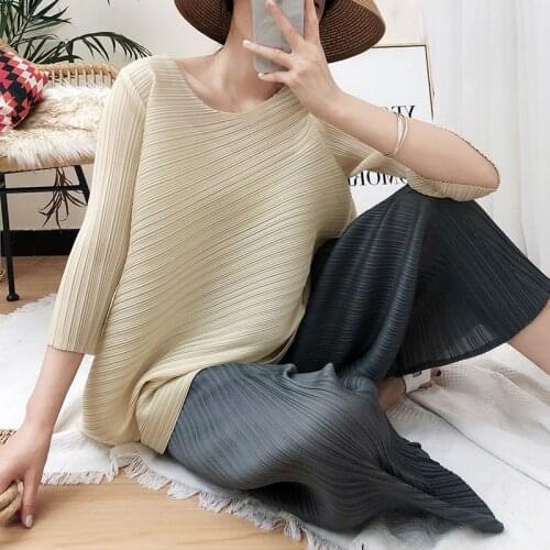 Women Pleated Aesthetic Clothes 2021 Summer Shirt Loose Plus Size Irregular Design Tree Quarter Sleeve Korean Top T shirt