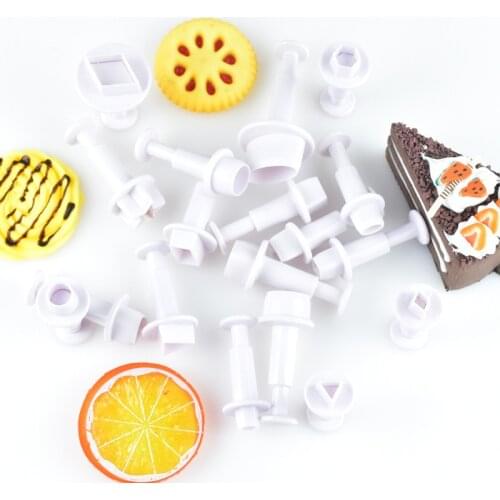 Round Cake Molds Various Plastic Mold Geometric Patterns Chocolate Mold Kitchen Gadget Sets Form for Candles Cake Tools