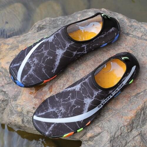 Comfortable Quick Dry Mans Beach Surfing Slippers Mans Footwear Swimming Shoes Male Diving Beach Shoes Flat Soft Aqua Shoes 5z