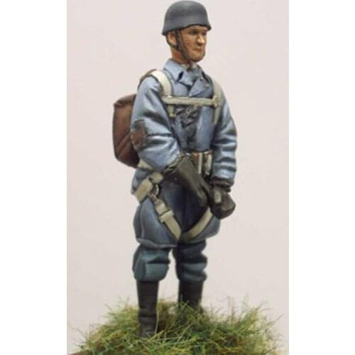 Unassambled 1/35 modern Paratroopers stand (1 figure) Resin figure miniature model kits Unpainted