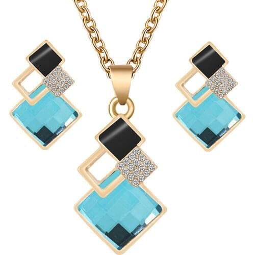 2021 Fashion Crystal Pendant Necklace Earring Set Womens Jewelry Wedding Dress Set Bride Wedding Earring Necklace Set