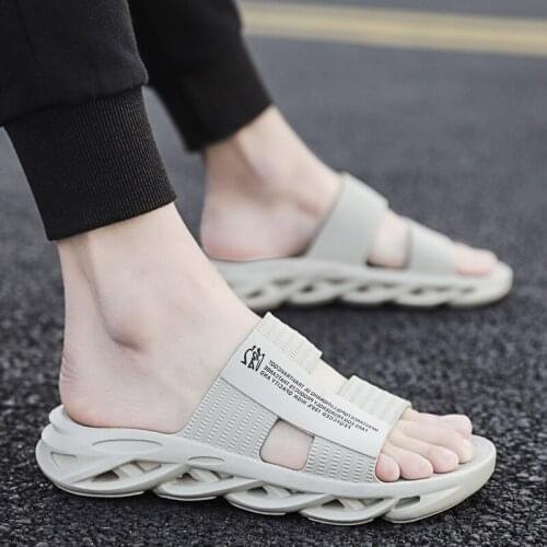 2021 New Summer Slippers Mens Outdoor Korean Version of The Trend of Personality Casual Sandals and Ins Sandals Men Slippers
