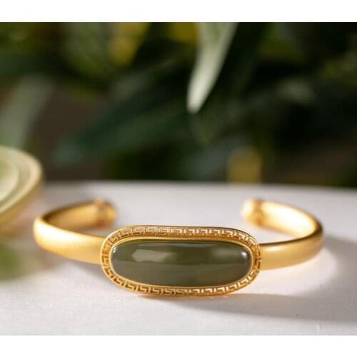 Original new ancient gold craftsmanship hollow natural Hetian jade pattern bracelet personality simple ladies jewelry
