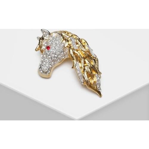 Amorita boutique Flash white horsehead design pin elegant exquisite brooch