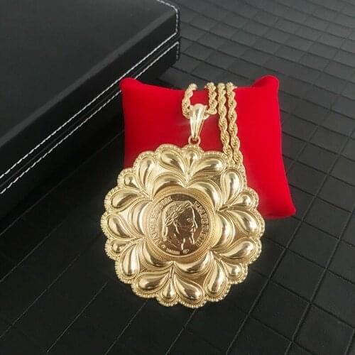Vintag france leaf carving portrait head cion Chain goth Women jewelry round flower necklaces Ethnic Hip Hop Jewelry مجوهرات