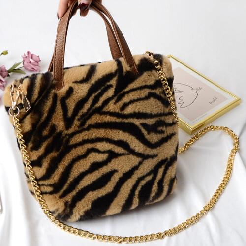 Luxury Designer Crossbody Bag for Women Fashion Female Plush Shoulder Bags Retro Winter Faux Fur Leather Ladies Small Handbags