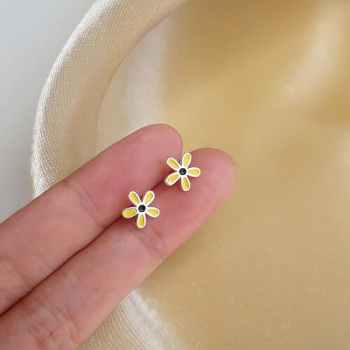 Niche Design Silver Color Sun Flower Earring Dripping Oil Little Yellow Flower Earring For Girl Women Child Student Kid Earring