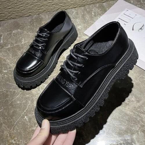 Spring Womens Leather Shoes with Lace-up Low-top Shoes Round Toe Fashion Casual Womens Shoes Thick-soled Black Single Shoes