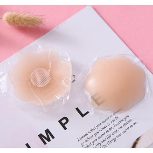 1 pair Reusable Female Breast Petal Nipple Petal Petal Adhesive Strapless Backless Stick Bra Silicone Breast Sticker Nipple Pad