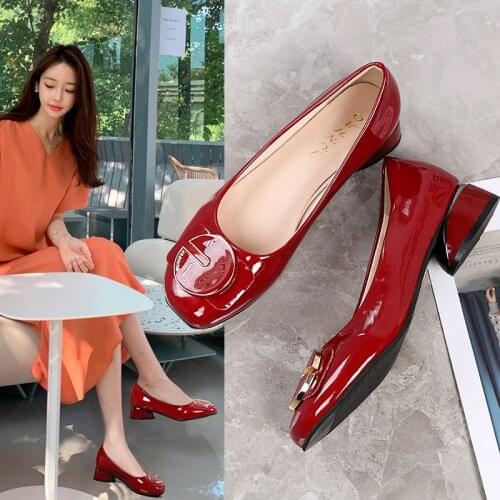 2021 New Womens Cute Sweet Wine Red Pu Leather One-step Square Heel High Heels Ladies Classic Office Summer High Heels