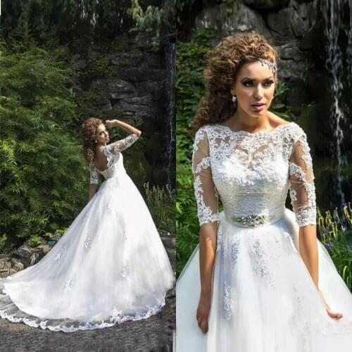 Hot Scoop Neck Appliques Lace With Beadings Half Sleeve Wedding Dresses 2020 Crystal Belt robe mariage Bridal Dress