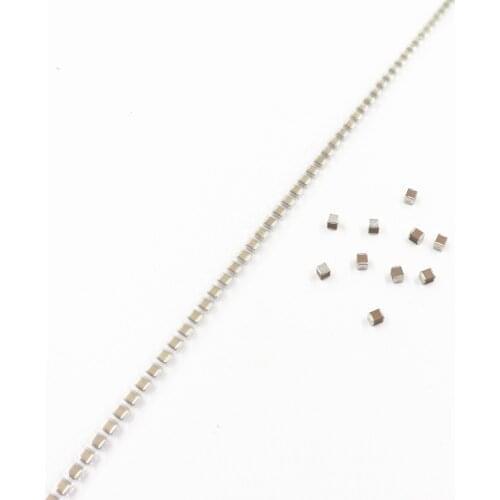 50pcs 1210 SMD 100PF-100UF 250V X7R Error 10% 1000pF 470pF 100nF 220nF 1UF 10uf 47UF 2.2UF 22UF Multilayer Ceramic Capacitor