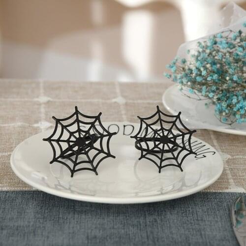 4PCS/Metal black spider web napkin ring Halloween napkin ring Western table decoration refers to the family cocktail party