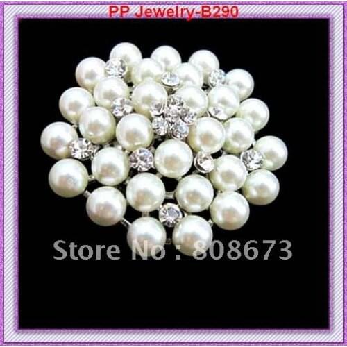 Wholesale High Quality Imitation Pearl And Crystals Flower Women Fashion Brooch Hot Selling Cheap Broach