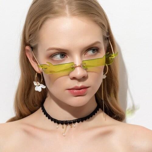 Dpz Women's Sunglasses Mirrored
