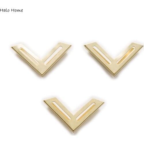 High Quality 50 Pcs Hollow Decorative Folders Metal Gold Color Protectors Corner Promotions Album Scrapbooking 35x25mm