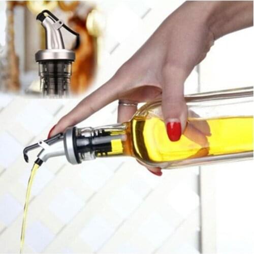 Oil Bottle Sprayer Spout Liquor Dispenser Wine Flip Top Stopper Kitchen Tools Barware Flow Wine Bottle Pour Spout Pourers
