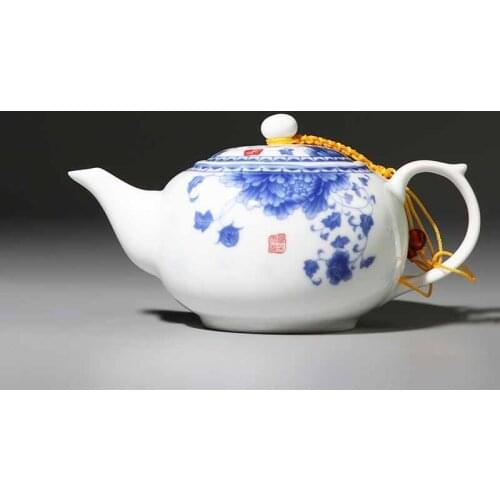 Jingdezhen teapot ceramic household manual filter tea tools and utensils hand-held pot 240ML