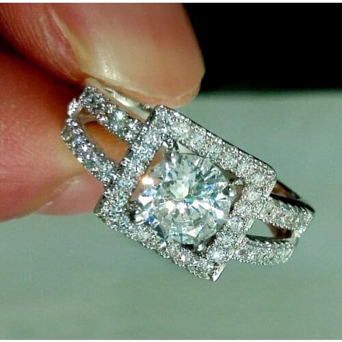 Huitan Luxury Silver Color Women Wedding Rings Crystal Cubic Zirconia Modern Design Geometric Finger Ring Fashion Jewelry Newly