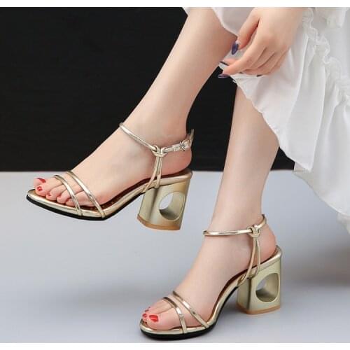 Summer new womens shoes wear crystal transparent fashion open-toe high-heeled thick heel sandals large size womens shoes