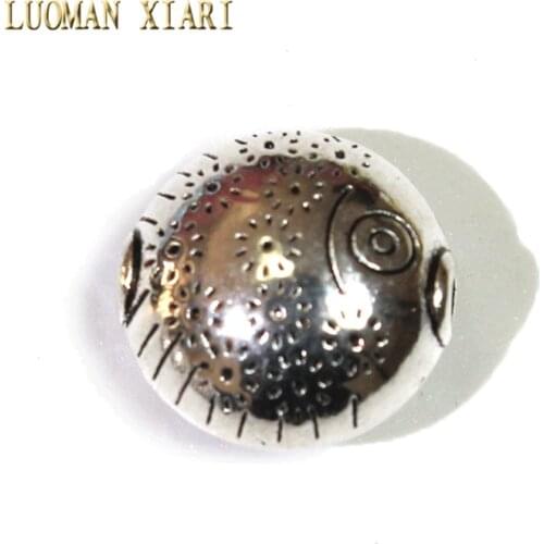 Wholesale 10/20 pcs Lot Vintage Silvery Alloy Spacers Beads Charms DIY For Jewelry Making Bracelet Fish shape Material 11*12 mm