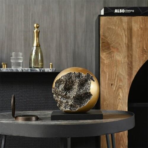 Creative Imitation Copper Round Spherical Sculpture Decoration Home Living Room Porch Desktop Abstract Resin Art Ornaments